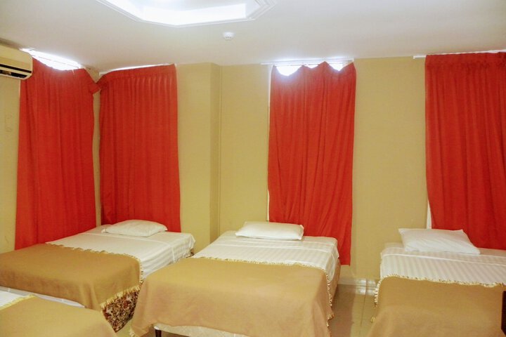 Room 14 of 30