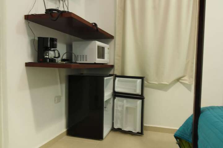 Room 4 of 27