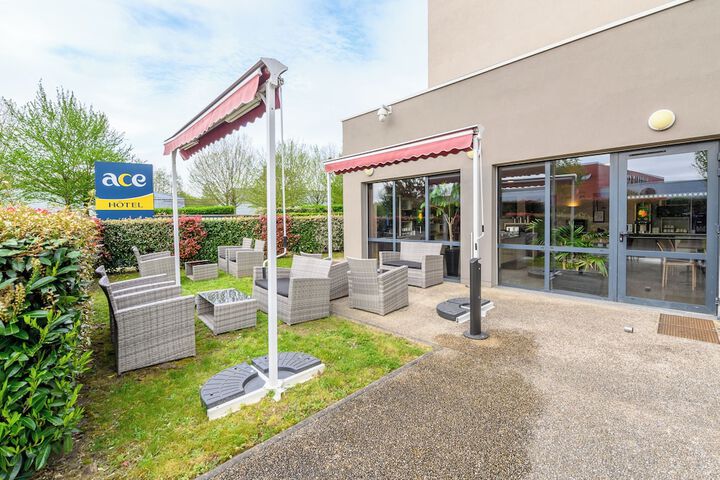 Terrace/Patio 15 of 30