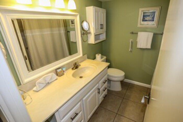 Room 15 of 77