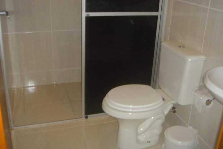Room 9 of 35