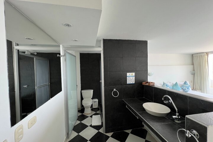 Room 20 of 27