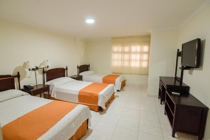 Room 16 of 71