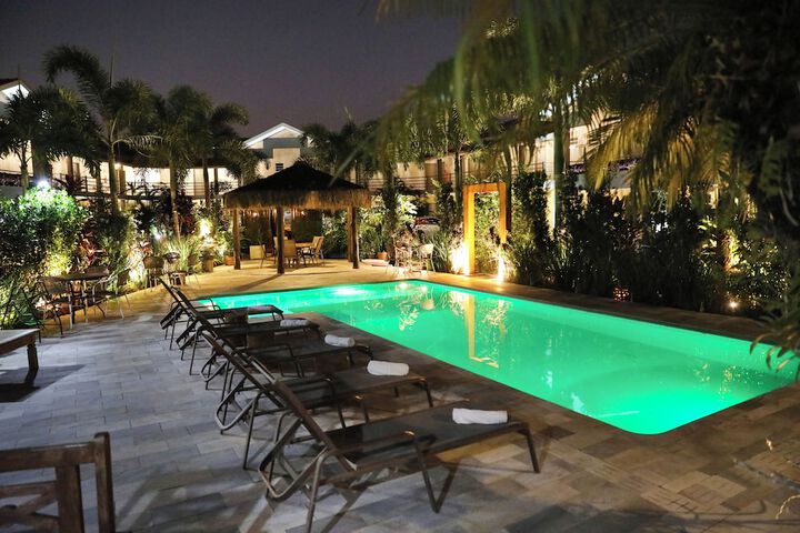 Pool 40 of 72