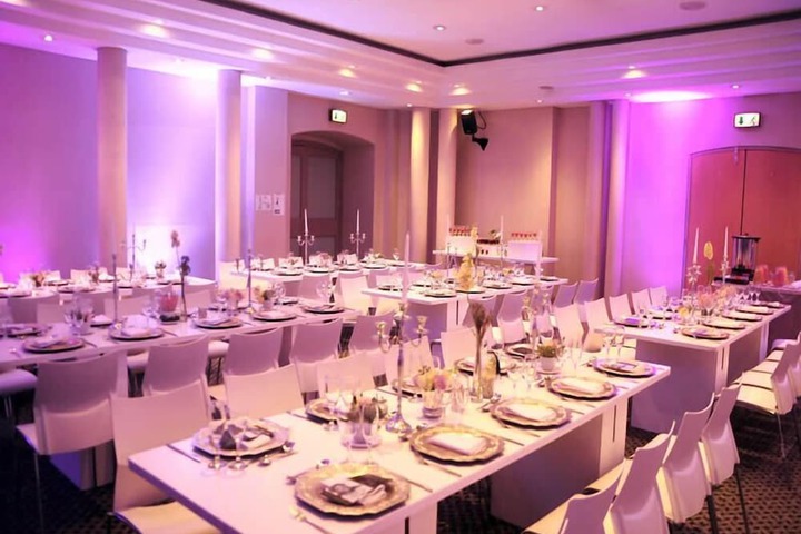 Ballroom/Hall 35 of 59