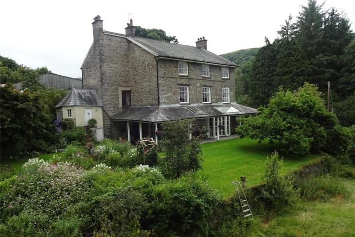 Plas Esgair