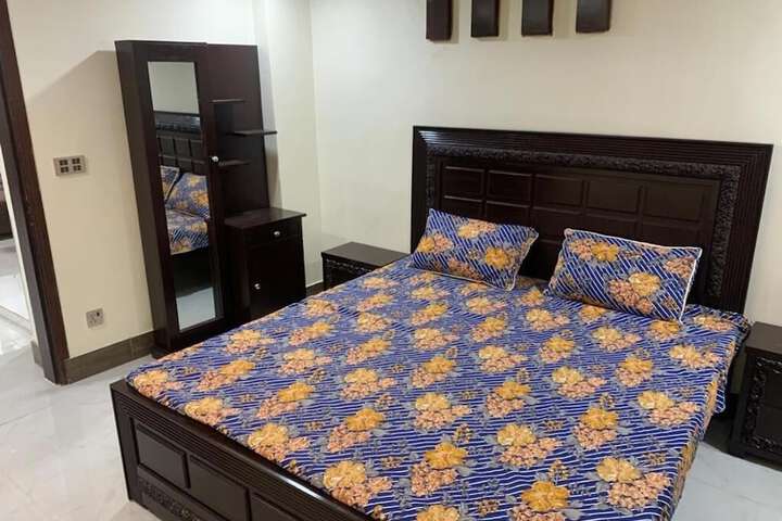 Room 3 of 6