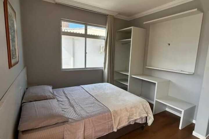Room 10 of 41