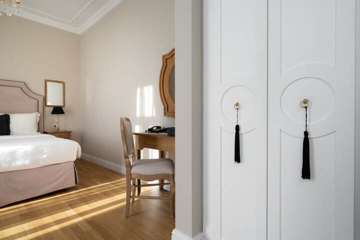 Room 19 of 63