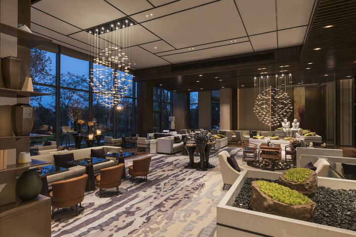 Hotel Lobby