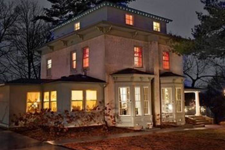 Photo of Dug Road Inn