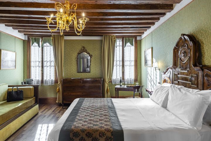 Room 20 of 56