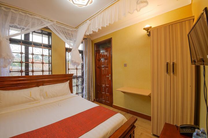 Room 12 of 41