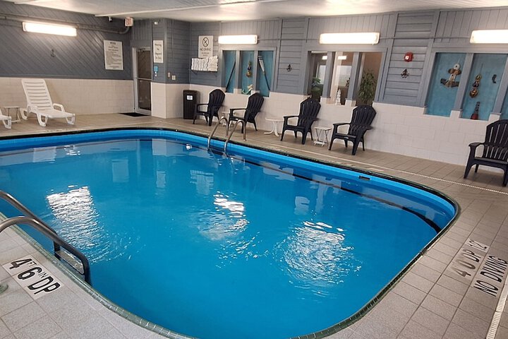 Pool 15 of 18