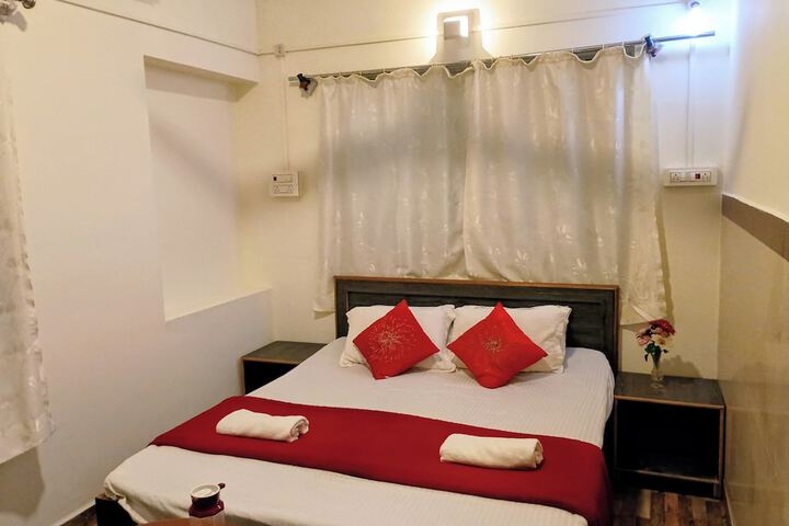 Room 6 of 31