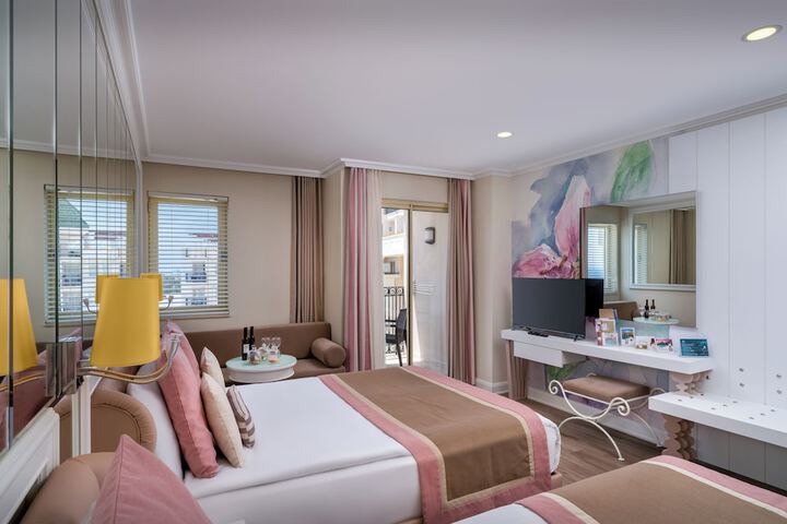 Room 16 of 148