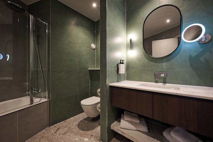 Room amenity