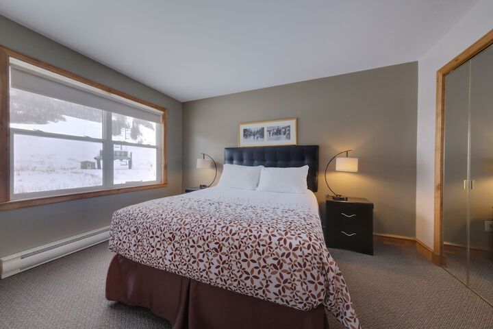 Room 6 of 34