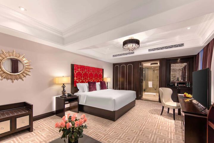 Room 14 of 50