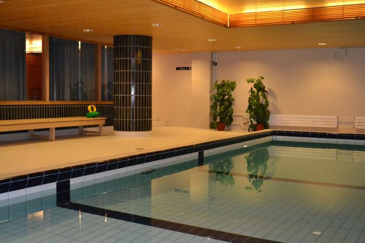 Pool Hotel