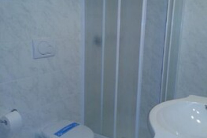 Room 2 of 13