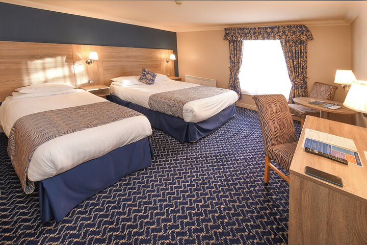 Room 80 of 216