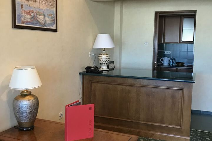 Room 22 of 64