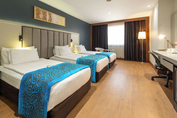 Room 15 of 97