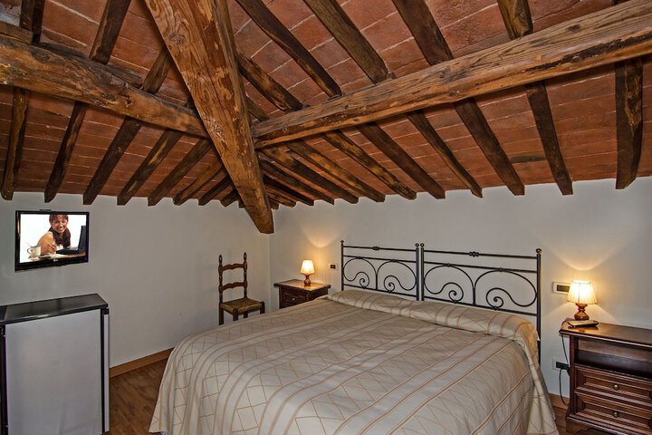 Room 10 of 21