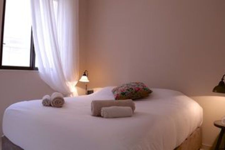 Room 8 of 13