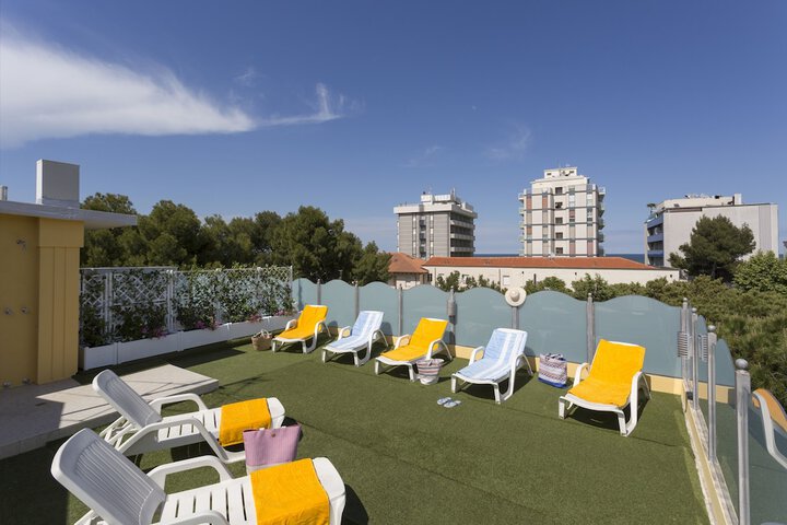 Terrace/Patio 6 of 18