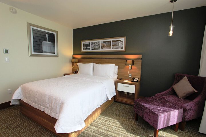 Room 16 of 65