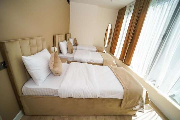 Room 15 of 18