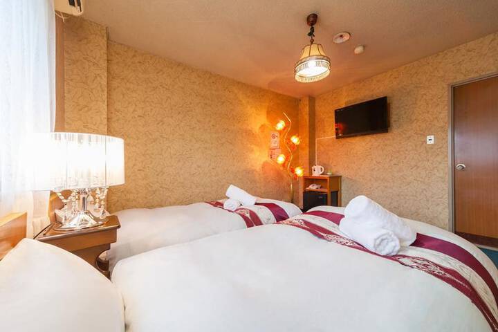 Room 21 of 74