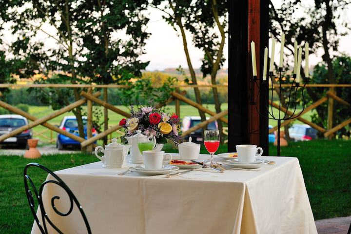 Breakfast/Coffee Service 63 of 83