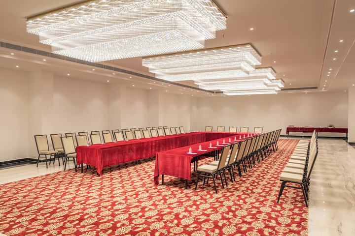 Ballroom/Hall 57 of 75