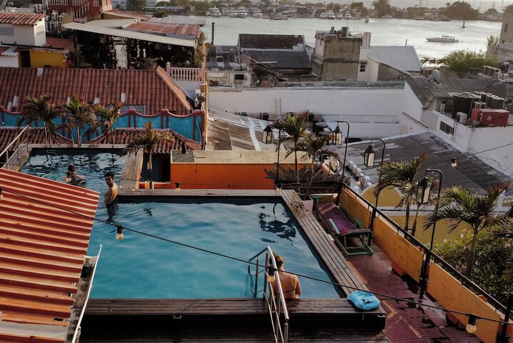 Pool 19 of 68