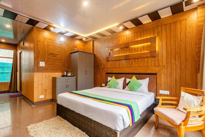 Room 14 of 30