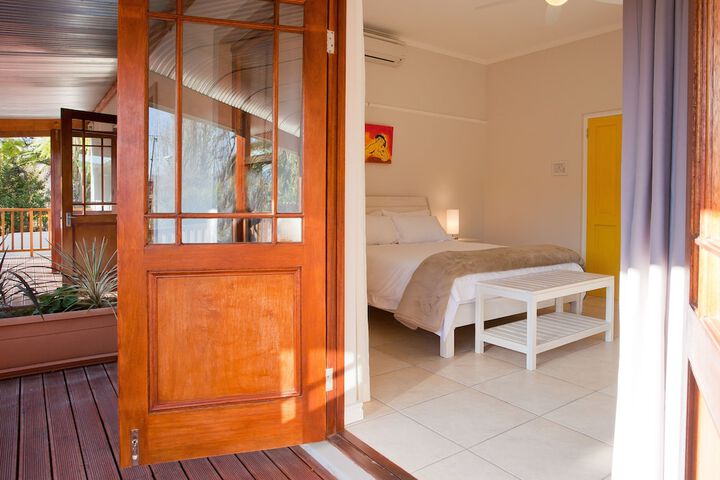 Room 5 of 72