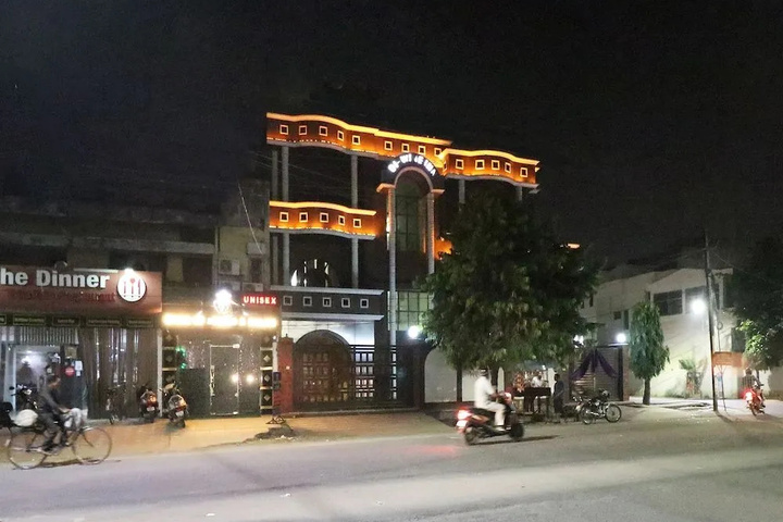 Oyo 22763 Di Wine Inn