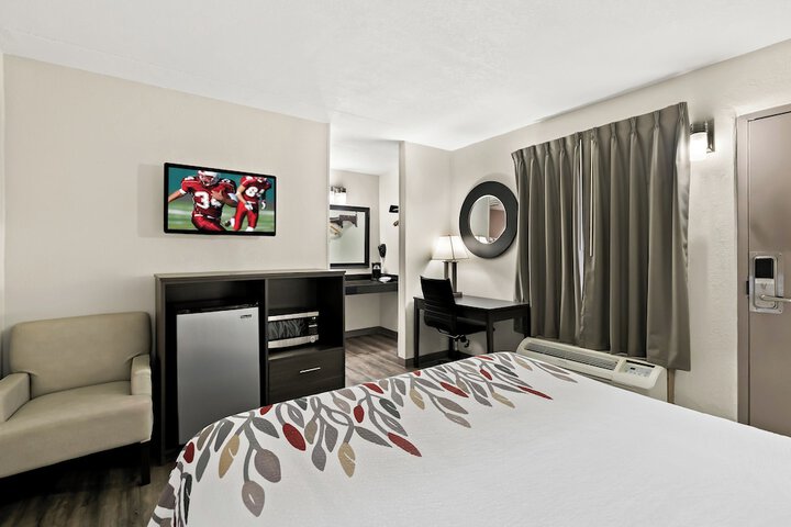 Deluxe 2 Queen Beds (4 of 9)