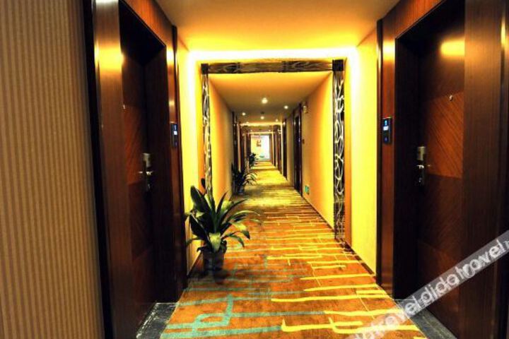 Hotel Interior 7 of 30