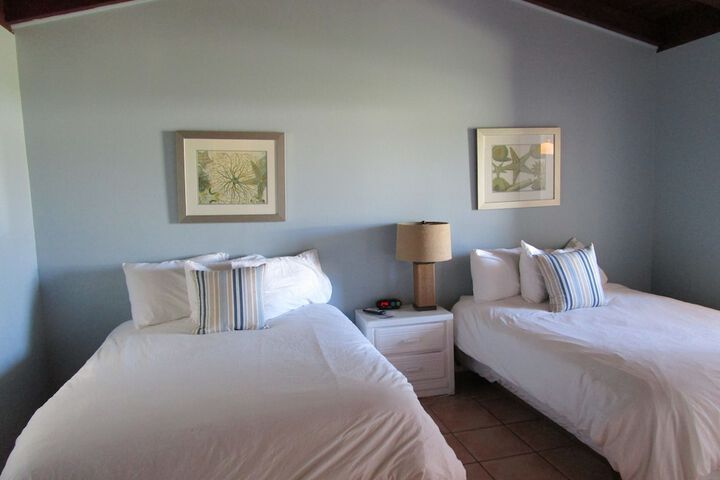 Room 2 of 70