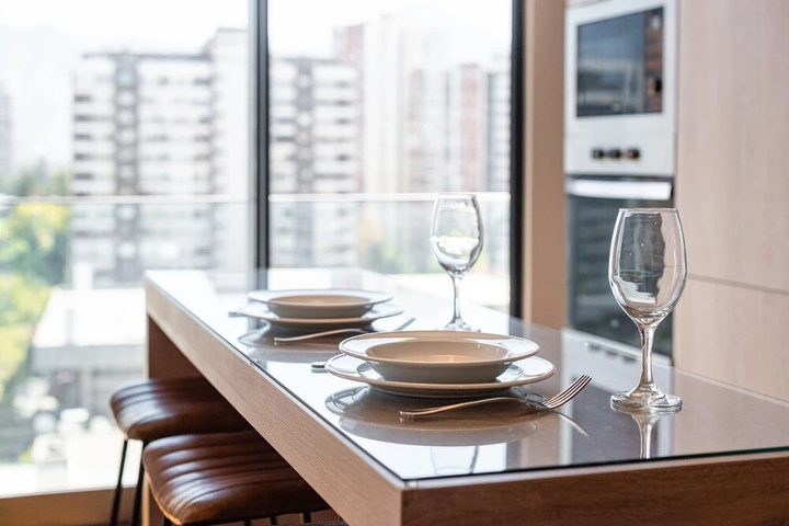 Dining 16 of 20