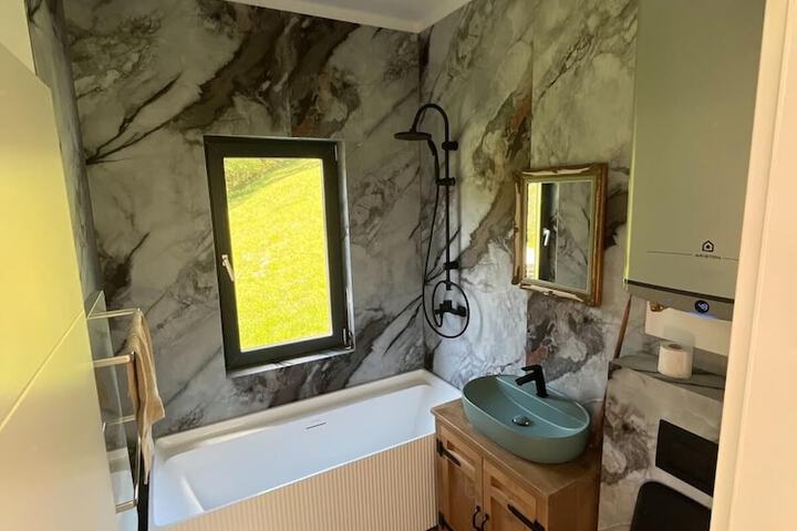 Room 14 of 31