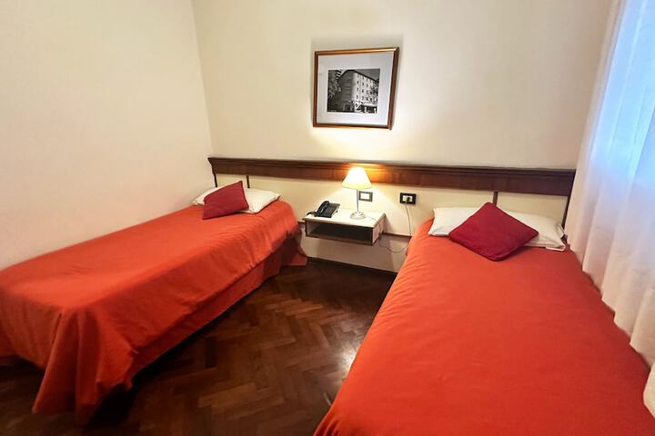 Room 34 of 90
