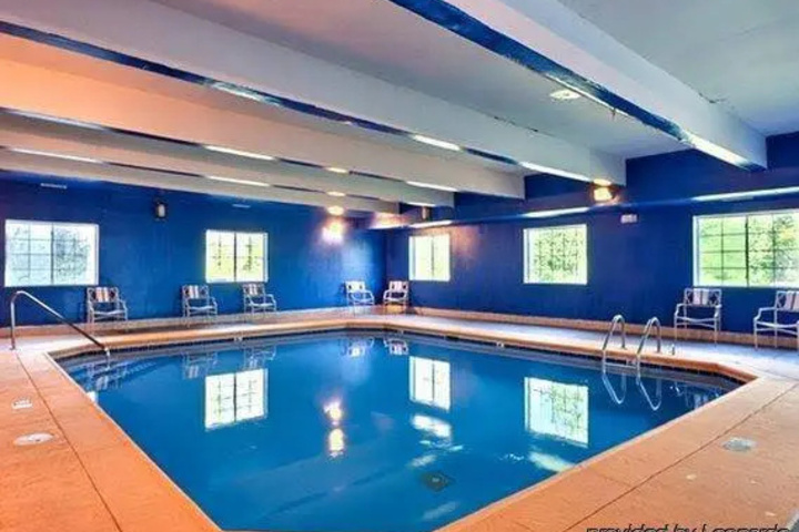 Pool 3 of 6