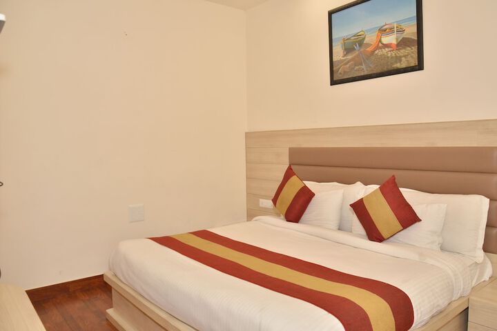 Room 10 of 27