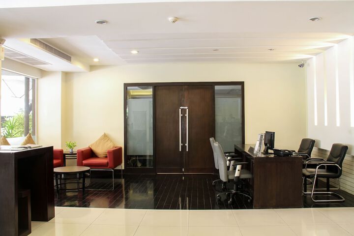 Hotel Lobby