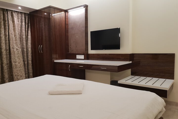 Room 44 of 97